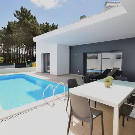 Modern With Private Pool Near The Beautiful Of Foz De Arelho Villa Nadadouro