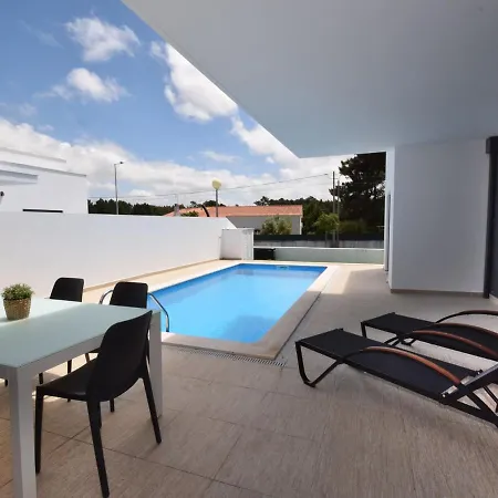 Modern With Private Pool Near The Beautiful Of Foz De Arelho * Nadadouro