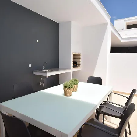 Villa Modern With Private Pool Near The Beautiful Of Foz De Arelho Nadadouro
