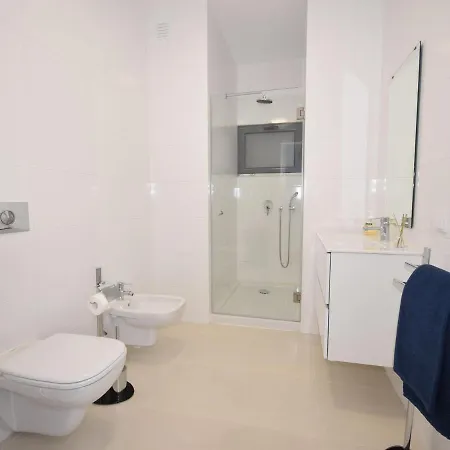 Villa Modern With Private Pool Near The Beautiful Of Foz De Arelho