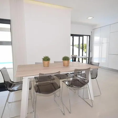 Modern With Private Pool Near The Beautiful Of Foz De Arelho * Nadadouro