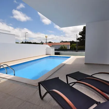 Modern With Private Pool Near The Beautiful Of Foz De Arelho Villa Nadadouro