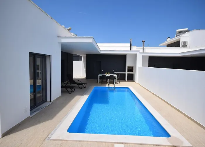 Sunny Near Obidos W Beaches * Nadadouro