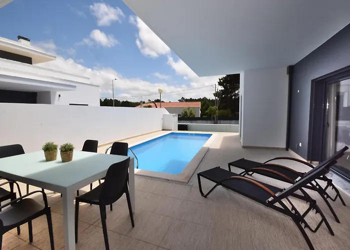 Villa Sunny Near Obidos W Beaches